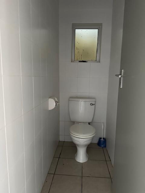 1 Bedroom Property for Sale in Summerstrand Eastern Cape